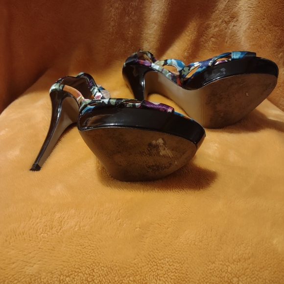 Steve Madden Floral Print Heels 👠 Haylow size 6 - Picture 4 of 13